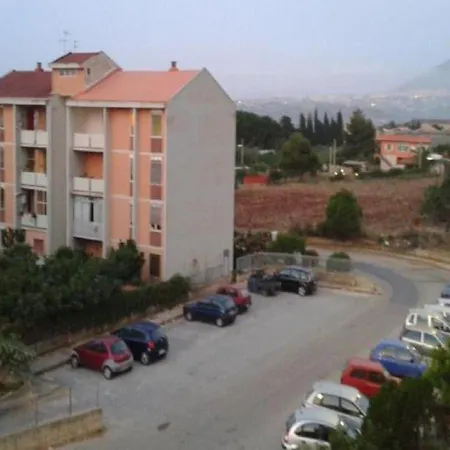 Primavera Apartment